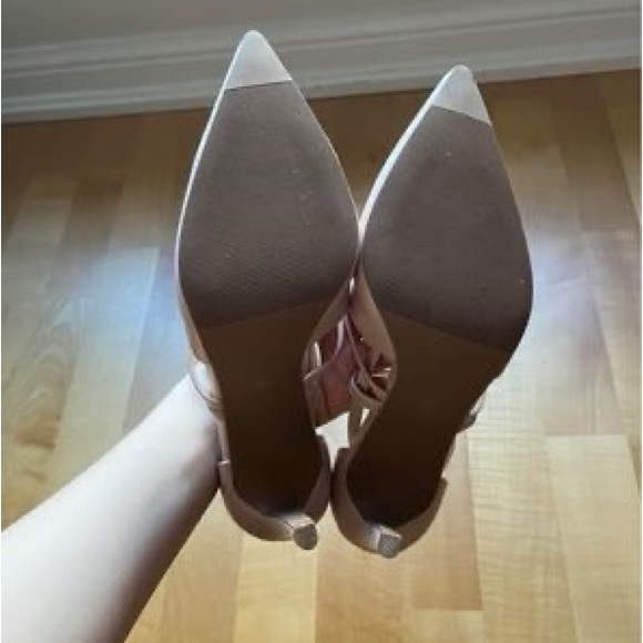 Le Chateau Light Pink Heels - Picture 5 of 7